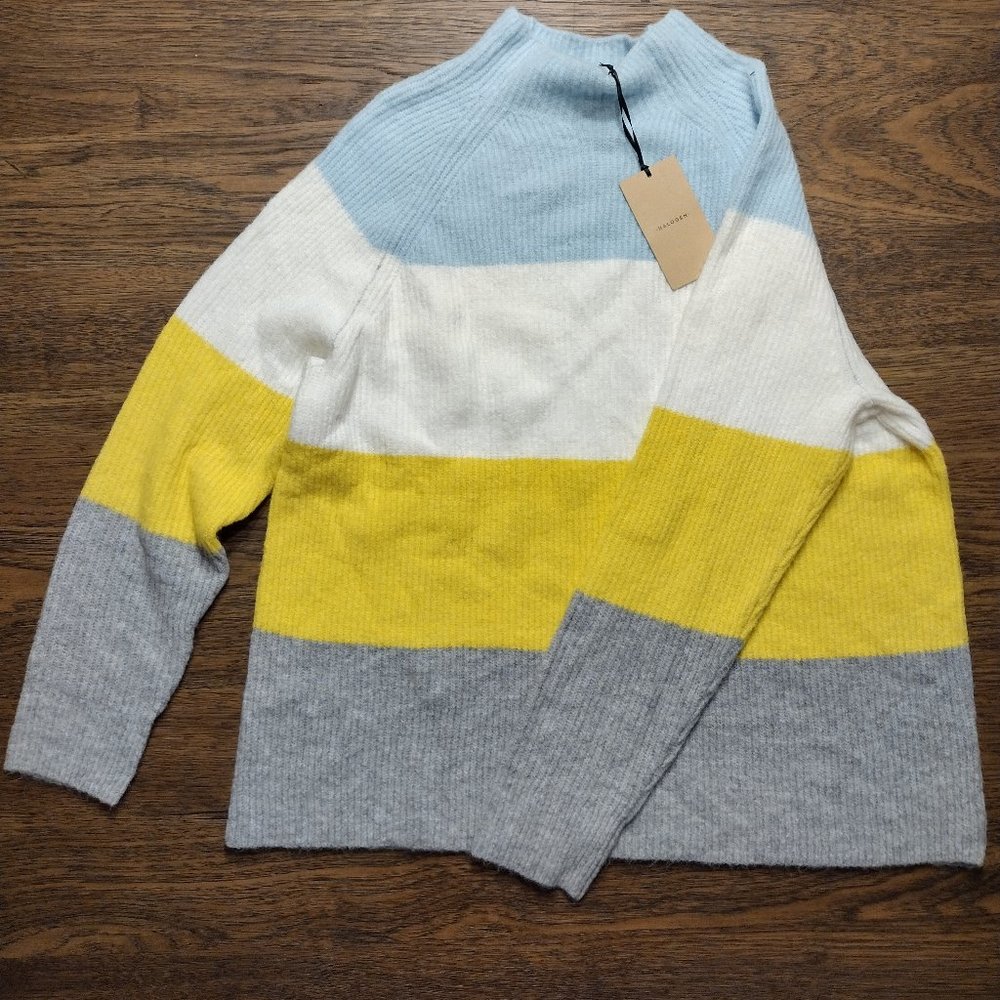 NWT Halogen sweater